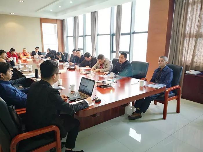 有朋自遠方來，不亦樂乎！