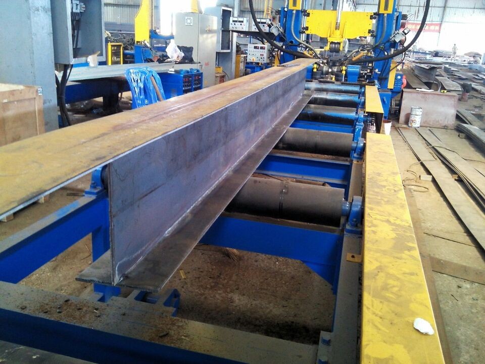 洲翔H型鋼拼焊矯一體機應用后的優(yōu)勢點是什么？