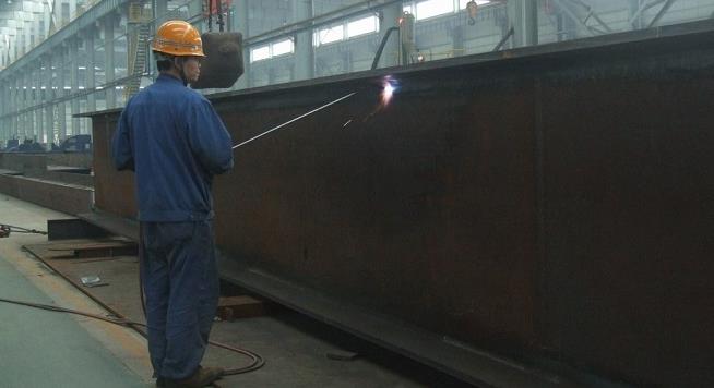 H型鋼生產(chǎn)線型鋼扭曲如何火焰矯正