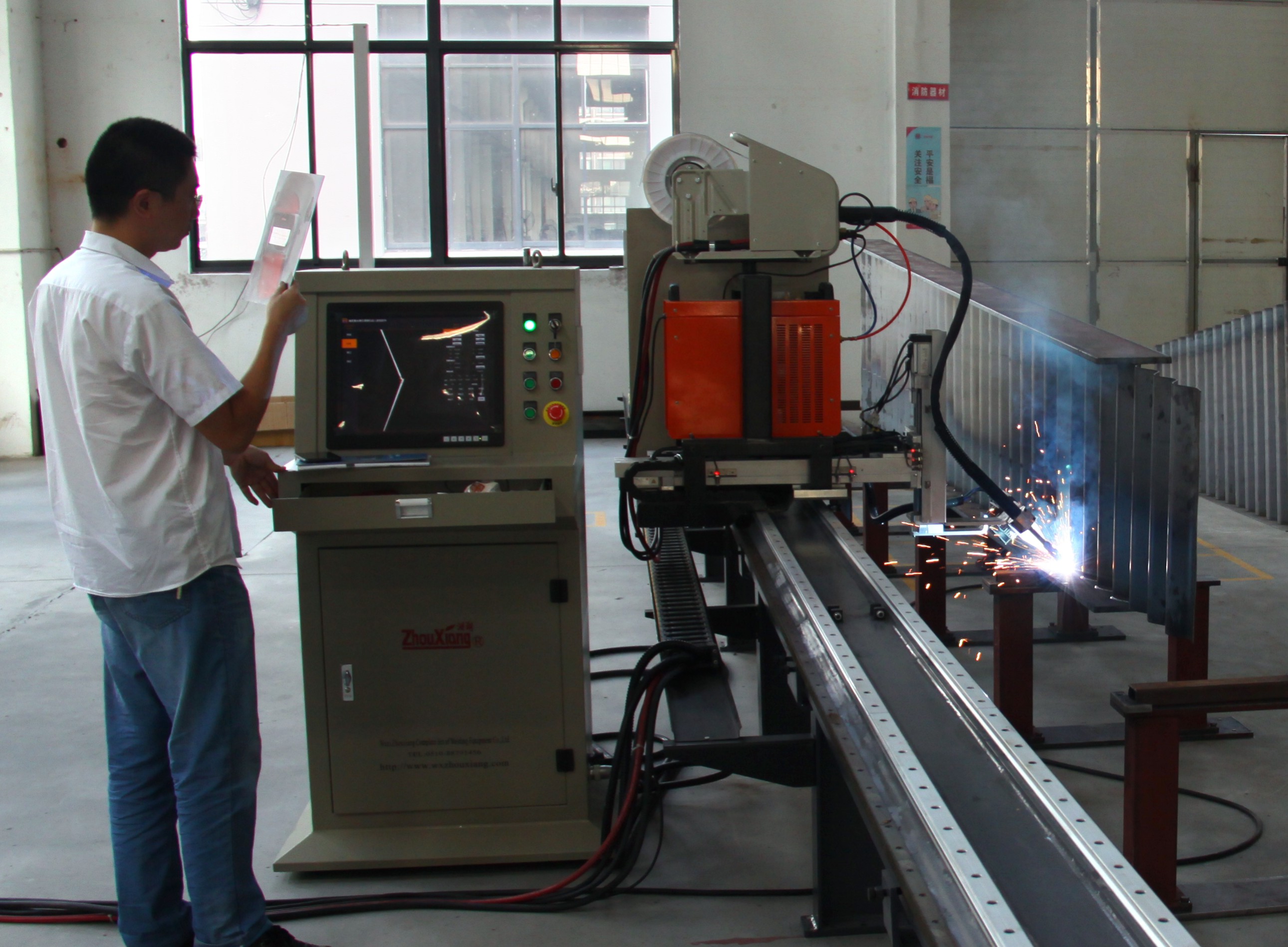 洲翔波紋腹板焊接機(jī)質(zhì)量怎么樣， 有誰(shuí)買過(guò)他家的嗎