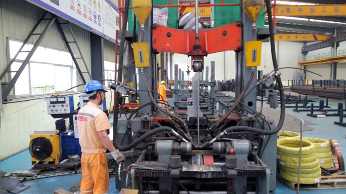 洲翔拼焊矯一體機(jī)如此火爆，憑什么？