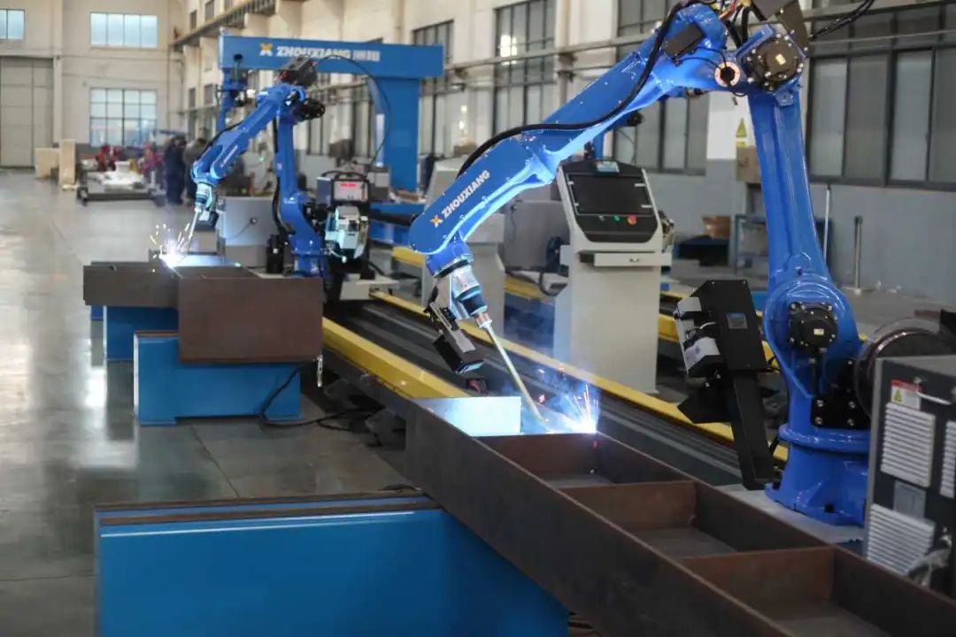 洲翔丨地軌式智能焊接工作站